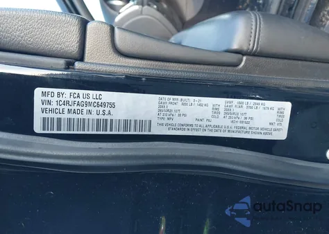 2021 Jeep Grand Cherokee Laredo X 4X4 из США, поврежденный, VIN 1C4RJFAG9MC649755